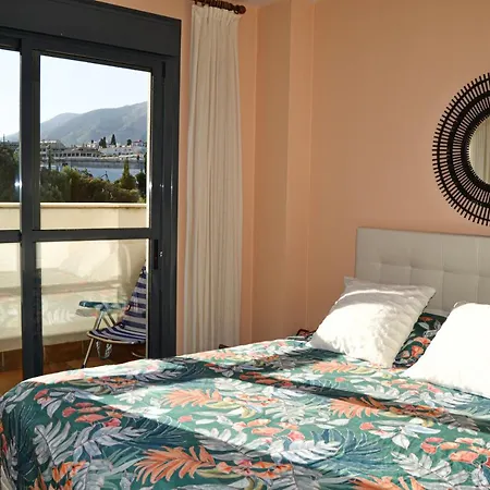 Daire Luxury With Sea Views Private Parking And Terrace *