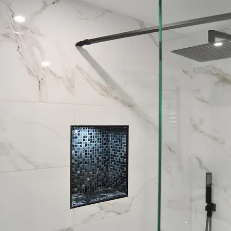 Luxury With Sea Views Private Parking And Terrace Фуенхірола