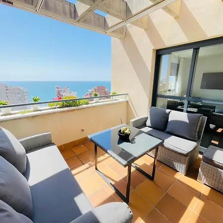 Апартаменти Luxury With Sea Views Private Parking And Terrace