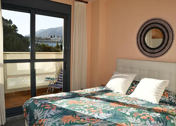 Daire Luxury With Sea Views Private Parking And Terrace *