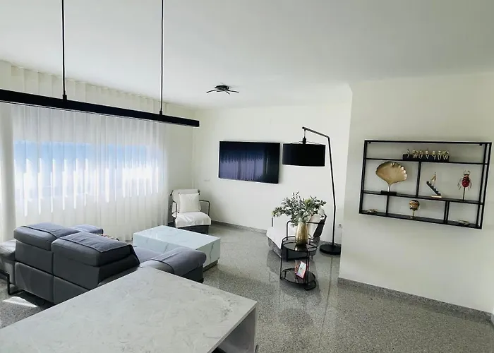 Luxury With Sea Views Private Parking And Terrace Daire *